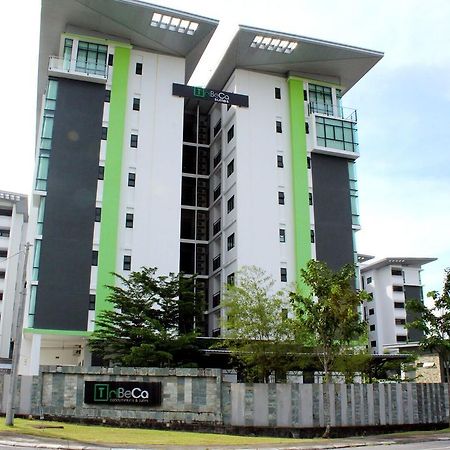 Tribeca Suites Kuching Exterior photo