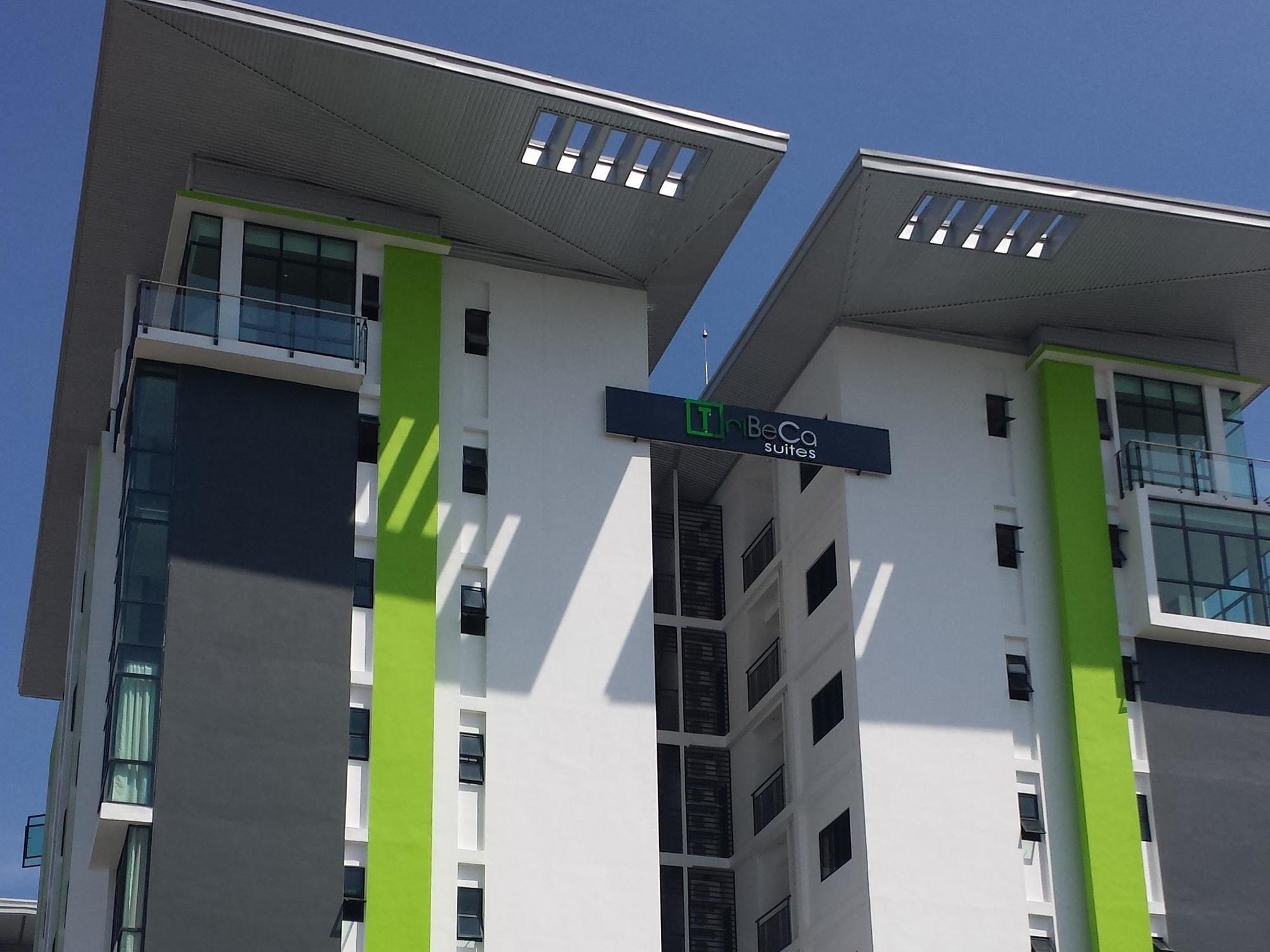 Tribeca Suites Kuching Exterior photo