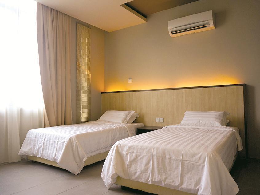 Tribeca Suites Kuching Exterior photo