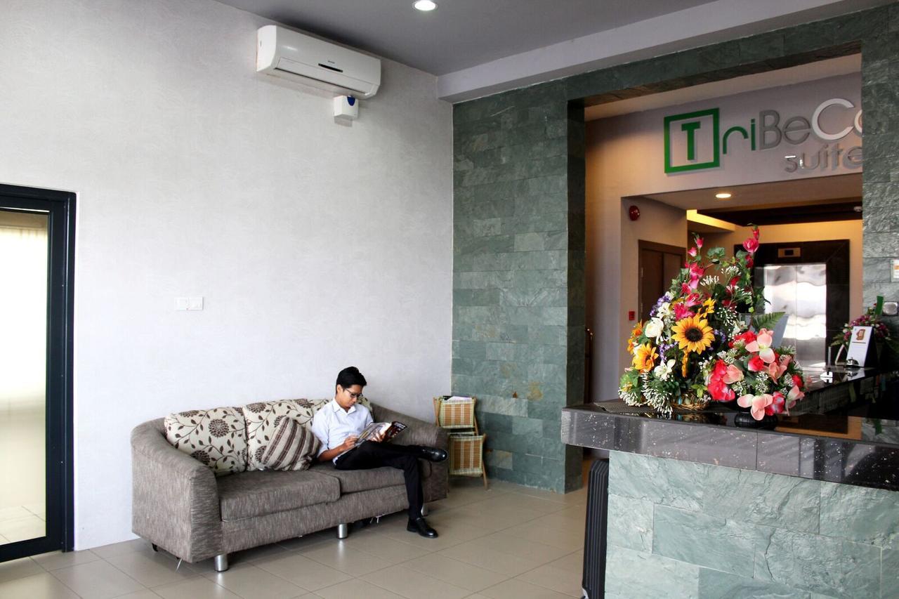 Tribeca Suites Kuching Exterior photo