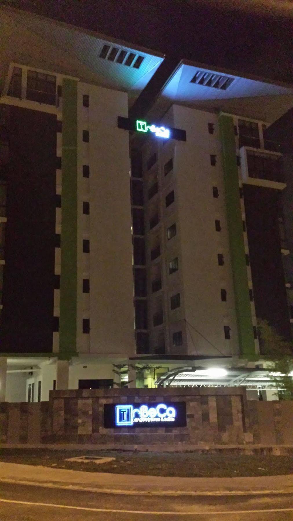 Tribeca Suites Kuching Exterior photo
